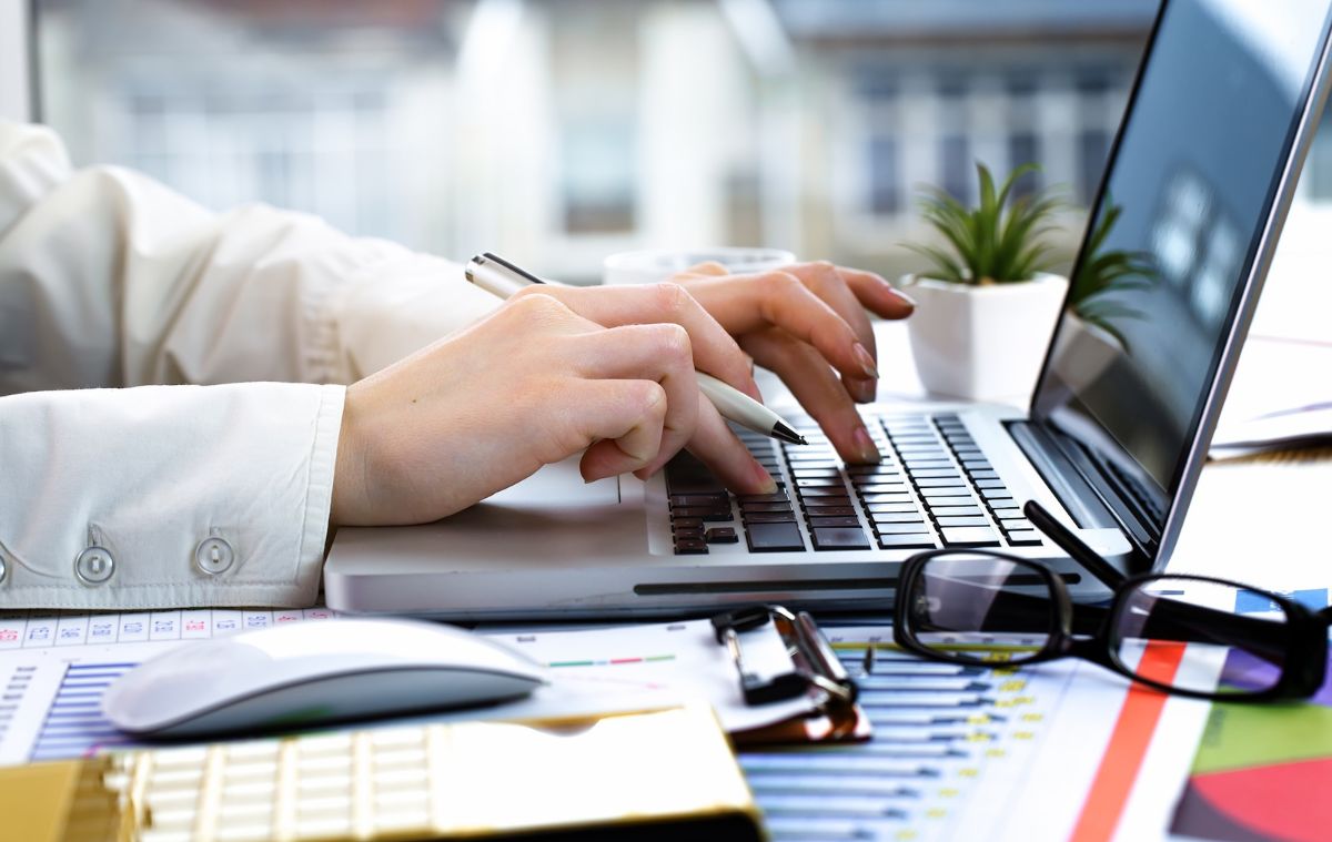 ep-consulting-assistente-virtuale-remoto-gestione-operativa-continuativa EP Consulting Gestione amministrativa operativa continuativa da remoto per imprese e studi professionali